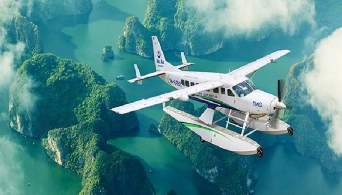 Thuỷ phi cơ sử dụng cho dịch vụ ngắm vịnh Hạ Long là loại máy bay Cessna Caravan C208B-EX, sản xuất năm 2014 và nhập khẩu từ Mỹ