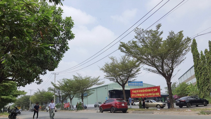 Công an khám xét Trung tâm đăng kiểm 50-01S