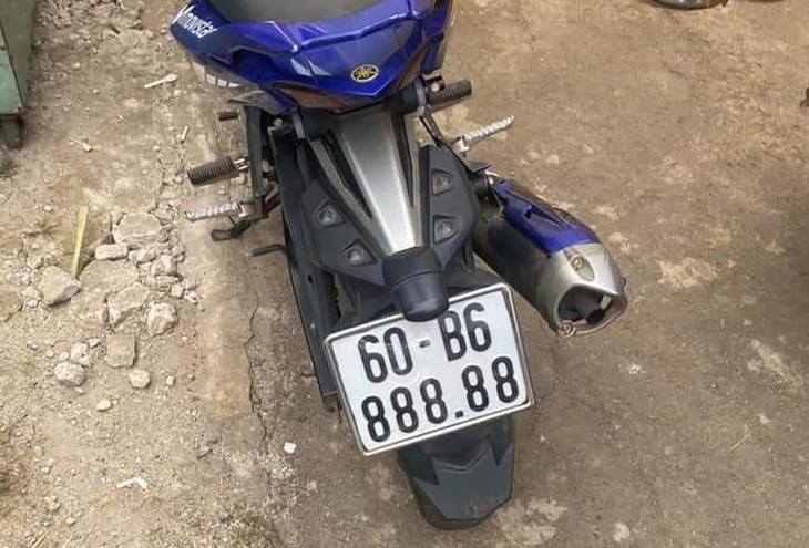 Trung úy Nam Anh bị Công an tỉnh Đồng Nai tạm đình chỉ công tác để phục vụ việc kiểm tra quy trình cấp 4 biển số xe máy &quot;siêu đẹp&quot;