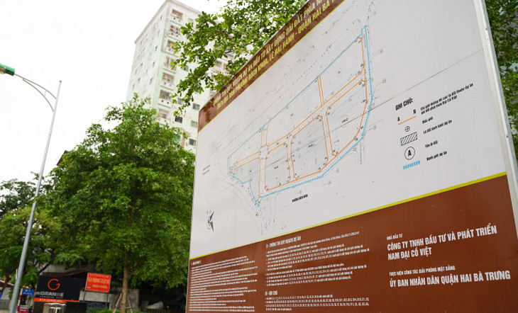 Trên bảng thông tin quy hoạch dự án, chủ đầu tư là Công ty TNHH Đầu tư và Phát triển Nam Đại Cồ Việt. Công ty này có trụ sở ngay tại tòa nhà 4A Tạ Quang Bửu. Trên bảng thông tin quy hoạch dự án, chủ đầu tư là Công ty TNHH Đầu tư và Phát triển Nam Đại Cồ Việt. Công ty này có trụ sở ngay tại tòa nhà 4A Tạ Quang Bửu.