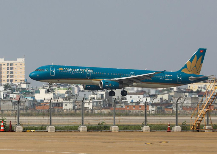 Máy bay Vietnam Airlines tại sân bay Tân Sơn Nhất