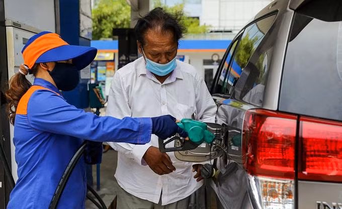 Giá xăng ngày 26/6 có thể tăng mạnh Giá xăng ngày 26/6 có thể tăng mạnh