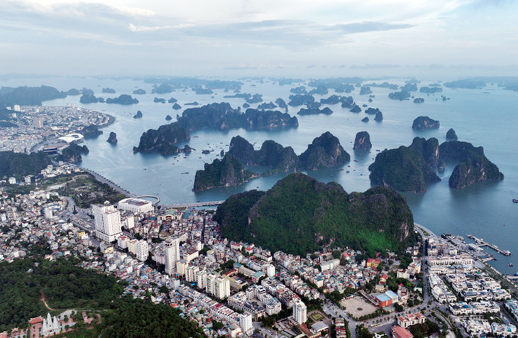 Hầu hết các phường tại TP. Hạ Long đều nằm trong vùng đệm vịnh Hạ Long