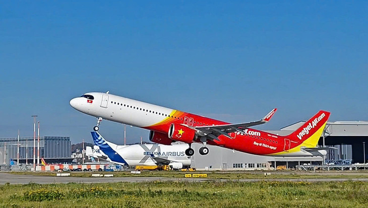 Vietjet bổ sung thêm máy bay mới phục vụ nhu cầu người dân dịp cao điểm Tết Ất Tỵ Vietjet bổ sung thêm máy bay mới phục vụ nhu cầu người dân dịp cao điểm Tết Ất Tỵ
