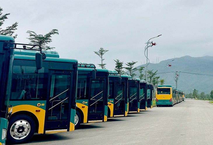 Xe buýt điện chuẩn bị đưa vào hoạt động, kết nối các ga Metro Bến Thành - Suối Tiên Xe buýt điện chuẩn bị đưa vào hoạt động, kết nối các ga Metro Bến Thành - Suối Tiên