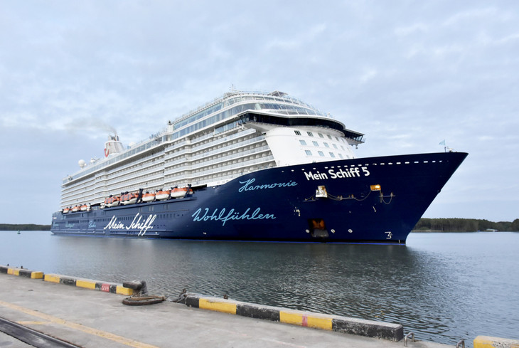 Du thuyền MEIN SCHIFF 5 cập cảnh SP – SPA
