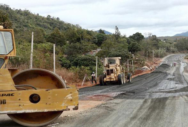 Sớm phê duyệt chủ trương đầu tư 3 dự án thành phần đường Hồ Chí Minh. Ảnh minh họa Sớm phê duyệt chủ trương đầu tư 3 dự án thành phần đường Hồ Chí Minh. Ảnh minh họa