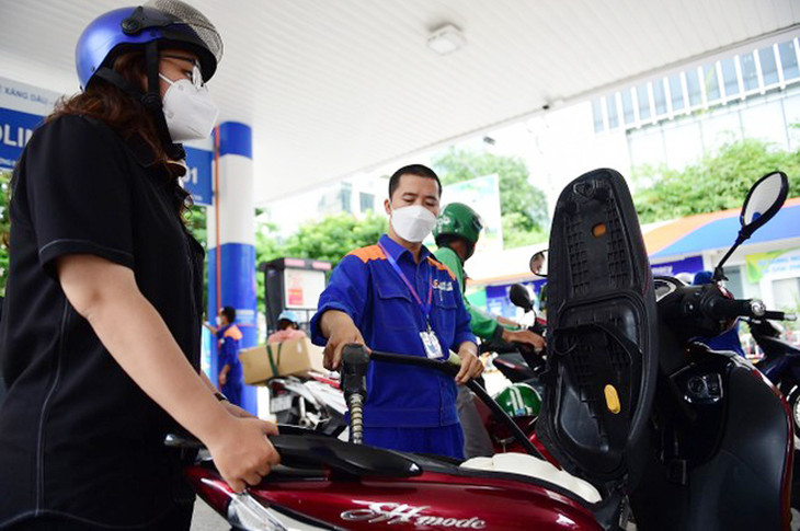 Giá xăng có thể sắp tăng mạnh