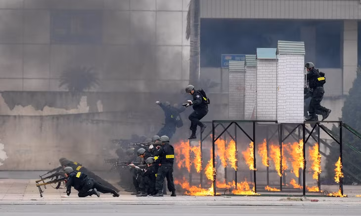 Hơn 6.000 cán bộ, chiến sĩ xuất quân bảo vệ Đại hội Đảng toàn quốc lần thứ XIII