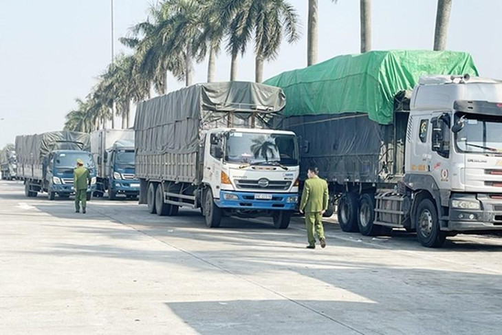 Công an tỉnh Hải Dương phát hiện đường dây buôn bán, vận chuyển hàng nhập lậu với số lượng lớn về Hà Nội tiêu thụ