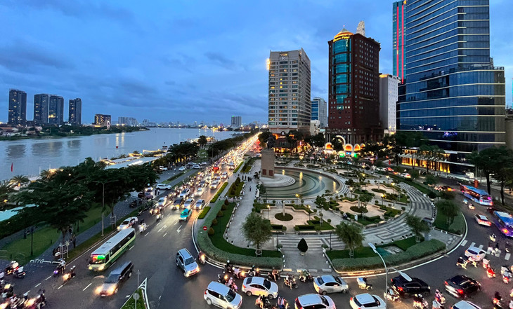 Đường Tôn Đức Thắng dọc sông Sài Gòn