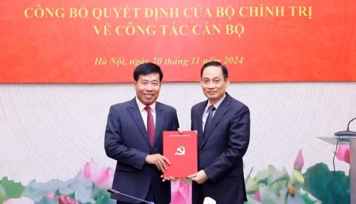 Ông Nguyễn Mạnh Cường nhận quyết định giữ chức Phó ban Đối ngoại Trung ương, ngày 20/11