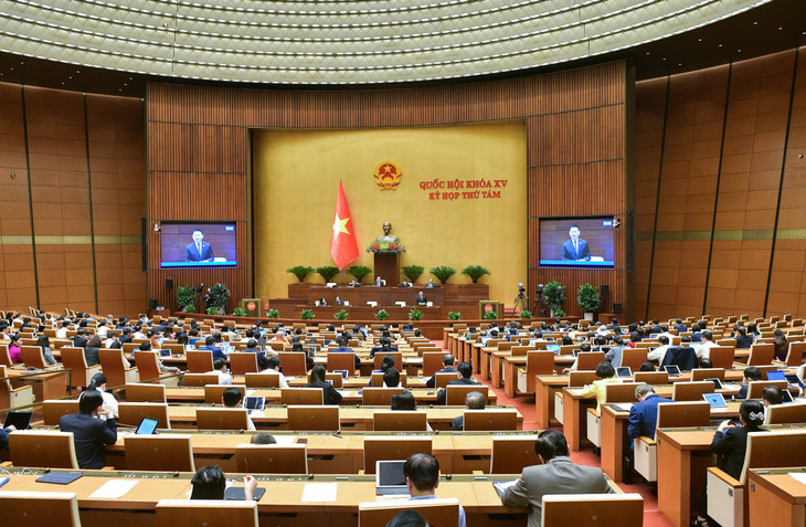 Phó Thủ tướng Chính phủ Hồ Đức Phớc phát biểu giải trình, làm rõ một số vấn đề đại biểu Quốc hội nêu