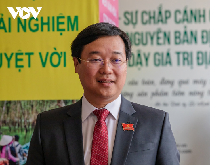 Ông Lê Quốc Phong được bầu giữ chức Bí thư Tỉnh ủy Đồng Tháp. Ông Lê Quốc Phong được bầu giữ chức Bí thư Tỉnh ủy Đồng Tháp.