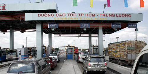 Truy tố cựu Bộ trưởng Đinh La Thăng vụ chiếm đoạt tiền thu phí cao tốc TP.HCM - Trung Lương