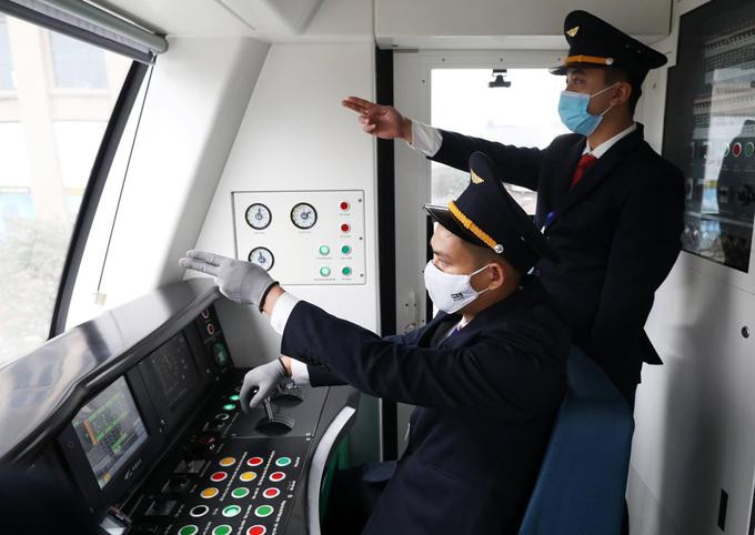 Toàn bộ lái tàu, nhân viên vận hành là người Việt Nam