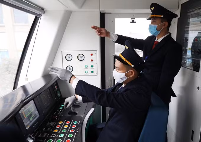 Toàn bộ lái tàu, nhân viên vận hành là người Việt Nam