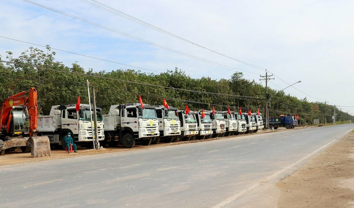 Đường tỉnh 746 được mở rộng thành 6 làn xe Đường tỉnh 746 được mở rộng thành 6 làn xe