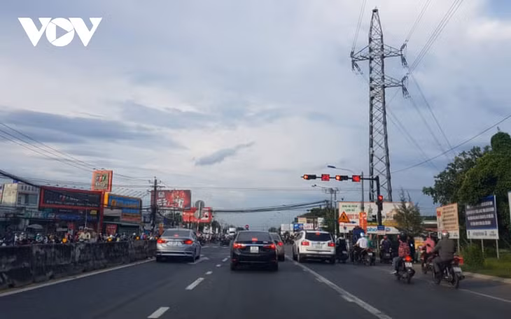 Long An sẽ tăng cường công tác tuần tra phòng ngừa tai nạn giao thông và ùn tắc giao thông trên các trục đường dẫn lên, xuống tuyến đường cao tốc.