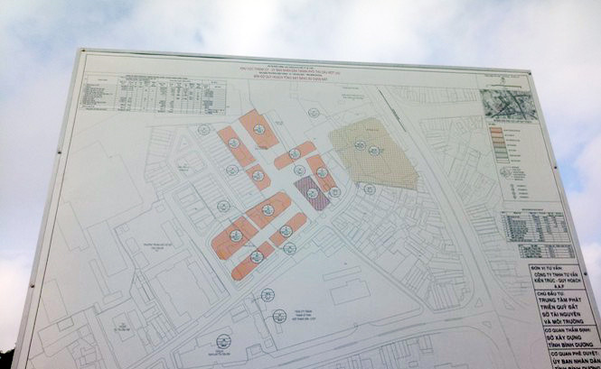 Bảng điều chỉnh quy hoạch đất trụ sở cũ được gắn công khai Bảng điều chỉnh quy hoạch đất trụ sở cũ được gắn công khai