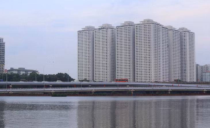 Cầu vượt hồ Linh Đàm được thông xe vào sáng ngày 6/10