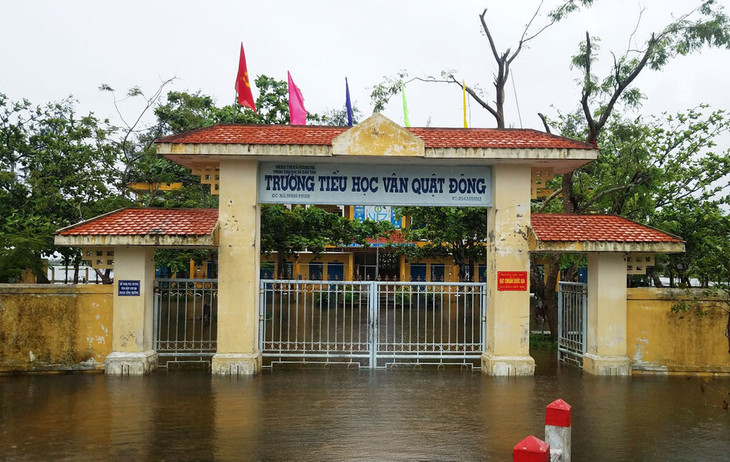 Trường Tiểu học Vân Quật Đông, thị xã Hương Trà chiều 8/10, học sinh được nghỉ học