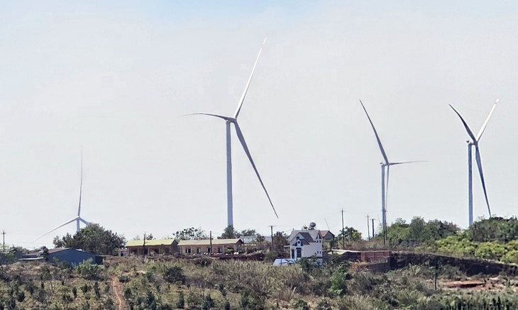 Một dự án điện gió trên địa bàn tỉnh Đắk Nông. Một dự án điện gió trên địa bàn tỉnh Đắk Nông.