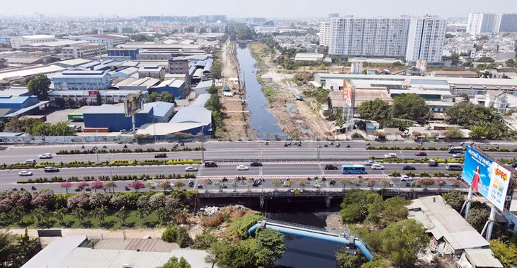 Gói thầu số 6 đoạn qua cầu Tham Lương, do Công ty Thuận An đảm nhận một phần việc