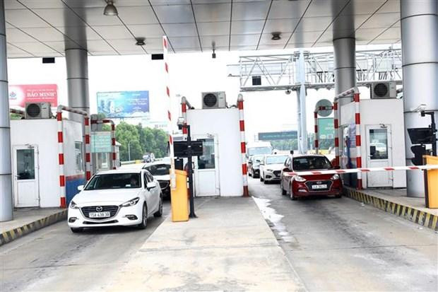 Từ ngày 1/6, cao tốc Hà Nội-Hải Phòng sẽ đóng các làn thu phí bằng tiền mặt như hiện nay. Ảnh: TTXVN