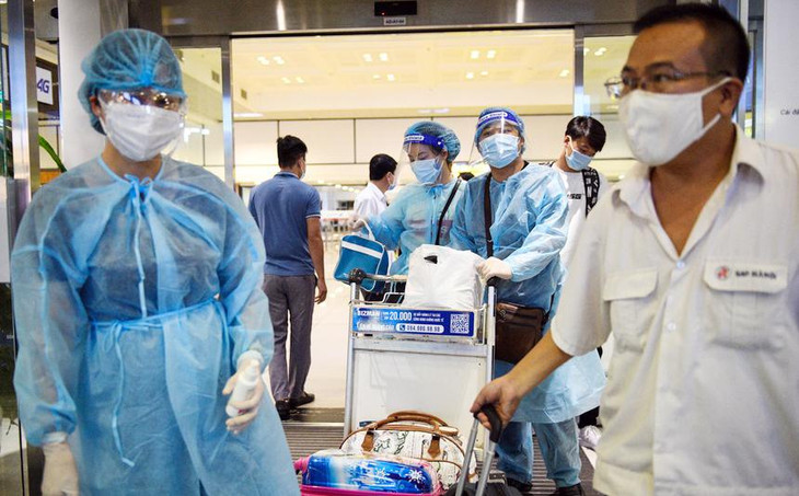 Bộ GTVT đã ban hành mẫu giấy thông hành cho người đi sân bay quốc tế Bộ GTVT đã ban hành mẫu giấy thông hành cho người đi sân bay quốc tế