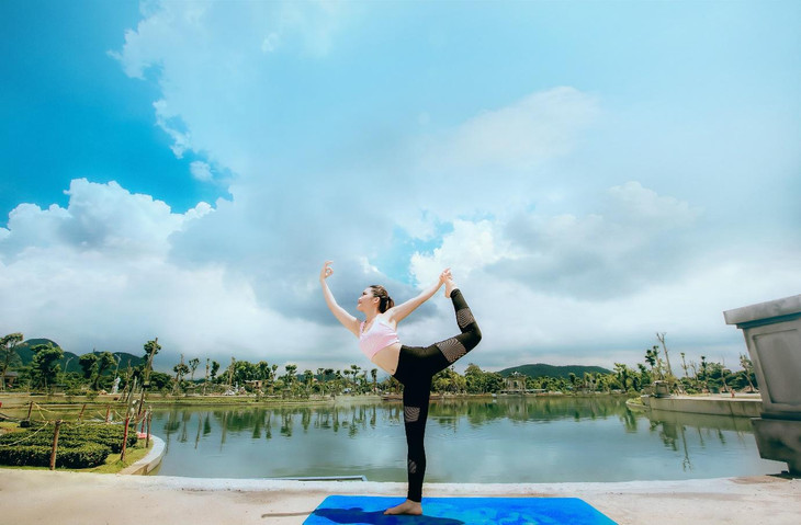 Công viên hồ Mắt Rồng mở ra một không gian xanh, thư thái cho cư dân