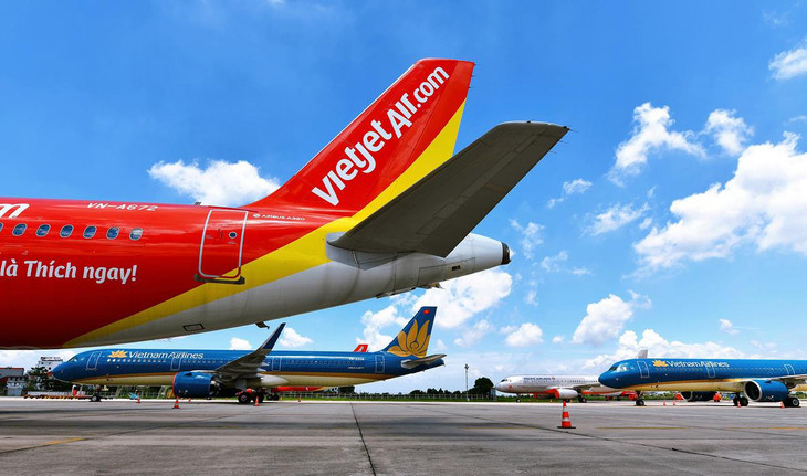 Gần nhất, Bộ GTVT đã cho phép Cục Hàng không căn cứ nhu cầu thực tế, có thể giảm khai thác đường bay TP.HCM - Hà Nội xuống dưới 2 chuyến khứ hồi/ngày. Gần nhất, Bộ GTVT đã cho phép Cục Hàng không căn cứ nhu cầu thực tế, có thể giảm khai thác đường bay TP.HCM - Hà Nội xuống dưới 2 chuyến khứ hồi/ngày.