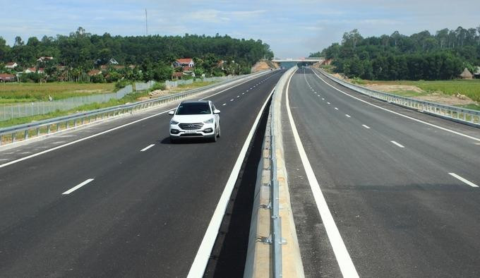 Cao tốc Đà Nẵng - Quảng Ngãi dừng thu phí 2 trạm trên địa bàn giãn cách xã hội