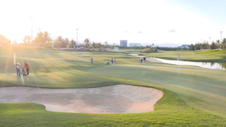 Các gôn thủ hàng đầu châu Á thi đấu tại green hố 18 sân Nicklaus tại BRG Đà Nẵng Gôn Resort