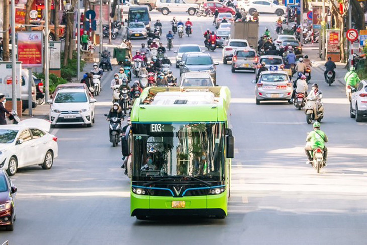 Tuyến VinBus E10 kết nối nội đô Hà Nội và sân bay quốc tế Nội Bài chính thức hoạt động từ ngày 1/1/2024 Tuyến VinBus E10 kết nối nội đô Hà Nội và sân bay quốc tế Nội Bài chính thức hoạt động từ ngày 1/1/2024