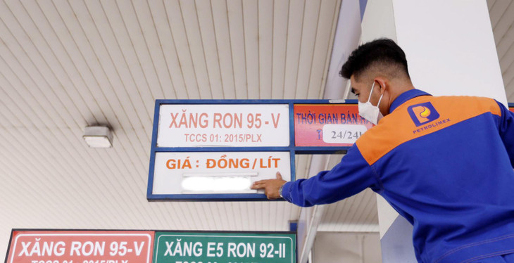 Kỳ điều chỉnh ngày 12/4, giá xăng dầu có thể giảm 600 - 700 đồng một lít