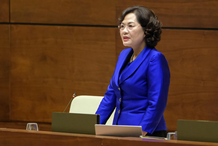 Thống đốc Ngân hàng Nhà nước Việt Nam Nguyễn Thị Hồng trả lời chất vấn về nhóm vấn đề thứ ba thuộc lĩnh vực ngân hàng Thống đốc Ngân hàng Nhà nước Việt Nam Nguyễn Thị Hồng trả lời chất vấn về nhóm vấn đề thứ ba thuộc lĩnh vực ngân hàng