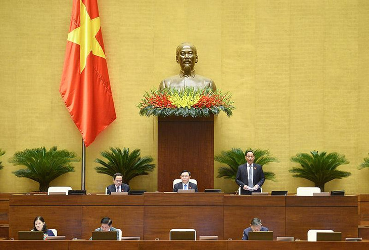 Thượng tướng Trần Quang Phương - Phó Chủ tịch Quốc hội điều hành Phiên họp Thượng tướng Trần Quang Phương - Phó Chủ tịch Quốc hội điều hành Phiên họp