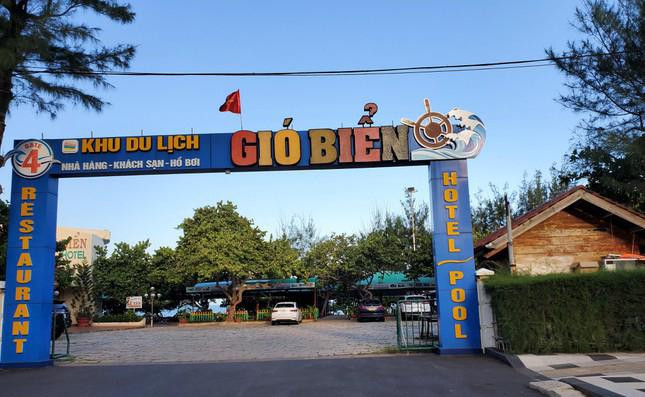 Ngoài ra, UBND TP.Vũng Tàu cũng yêu cầu doanh nghiệp thực hiện đầy đủ nội dung liên quan đến số tiền còn nợ ngân sách (hơn 326 tỷ đồng) đến thời điểm hiện nay theo kết luận của Thanh tra tỉnh Bà Rịa-Vũng Tàu và thông báo của Chi cục Thuế khu vực Vũng Tàu-Côn Đảo.