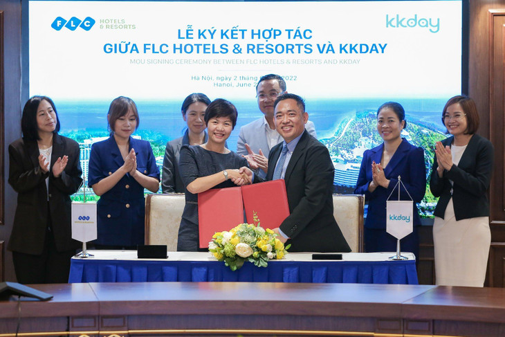 Đại diện FLC Hotels &amp; Resorts và KKDay ký kết hợp tác chiến lược, sẵn sàng tung các combo trọn gói cho du khách nội địa và quốc tế.