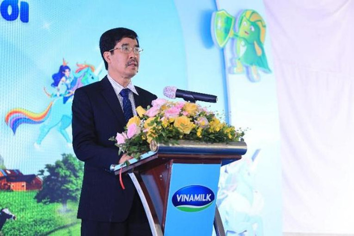 Ông Nguyễn Quốc Khánh – Giám đốc Điều hành Nghiên cứu & Phát triển của Vinamilk chia sẻ sự vinh dự khi được đồng hành cùng Hiệp Hội Sữa đem đến cho phụ huynh và các em nhỏ một sự kiện với nhiều hoạt động ý nghĩa nhân Ngày sữa Thế giới, cũng là “Tết thiếu nhi”. Ông Nguyễn Quốc Khánh – Giám đốc Điều hành Nghiên cứu & Phát triển của Vinamilk chia sẻ sự vinh dự khi được đồng hành cùng Hiệp Hội Sữa đem đến cho phụ huynh và các em nhỏ một sự kiện với nhiều hoạt động ý nghĩa nhân Ngày sữa Thế giới, cũng là “Tết thiếu nhi”.