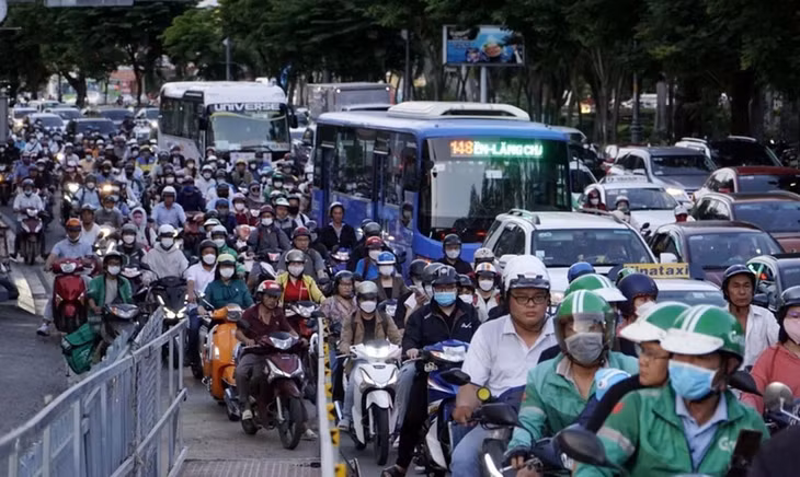 Tình trạng kẹt xe thường xuyên xảy ra tại TP.HCM