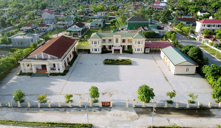 Trụ sở xã Việt Xuyên (cũ), huyện Thạch Hà, tỉnh Hà Tĩnh bỏ hoang sau sáp nhập Trụ sở xã Việt Xuyên (cũ), huyện Thạch Hà, tỉnh Hà Tĩnh bỏ hoang sau sáp nhập