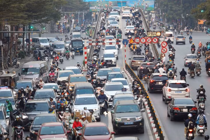 Phương tiện giao thông trên đường phố tại Hà Nội