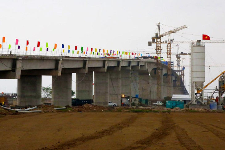 Cầu Trà Lý qua sông Trà Lý nằm trong Dự án Tuyến đường bộ ven biển kết nối các tỉnh, thành phố