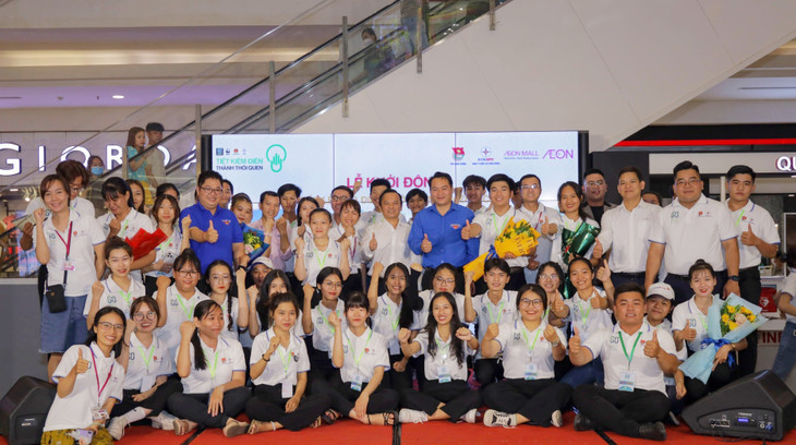 Tổ chức liên hoan “Tìm hiểu về sử dụng điện an toàn, tiết kiệm, hiệu quả” tại Bình Dương Tổ chức liên hoan “Tìm hiểu về sử dụng điện an toàn, tiết kiệm, hiệu quả” tại Bình Dương