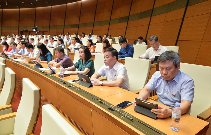 Các đại biểu tham dự phiên họp