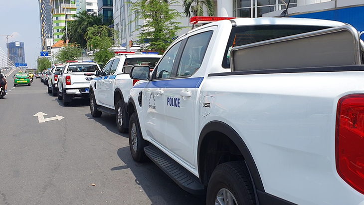 Công an Quận 1 tới kiểm tra Công ty Tài chính Shinhan