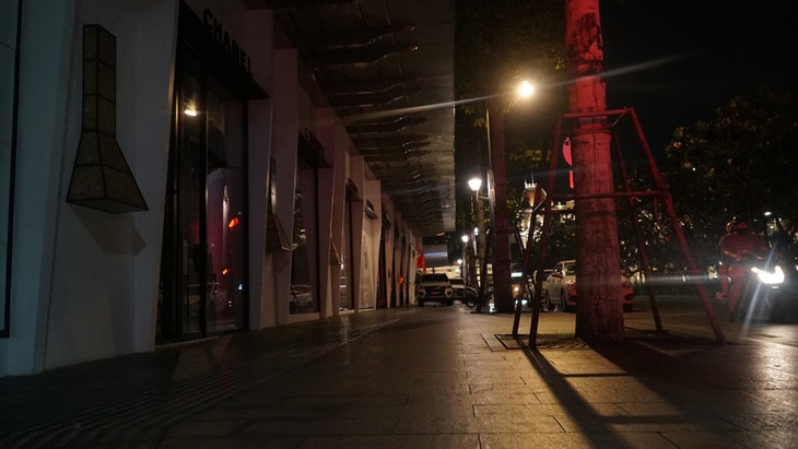 Nhiều nơi tại TP.HCM đã thực hiện chỉ đạo của UBND TP về tiết kiệm điện ảnh 1