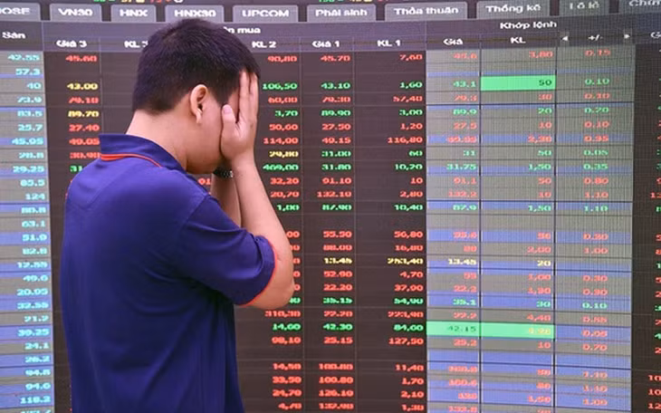 Phiên cuối tuần, nhà đầu tư nước ngoài bán gần 1.200 tỷ đồng